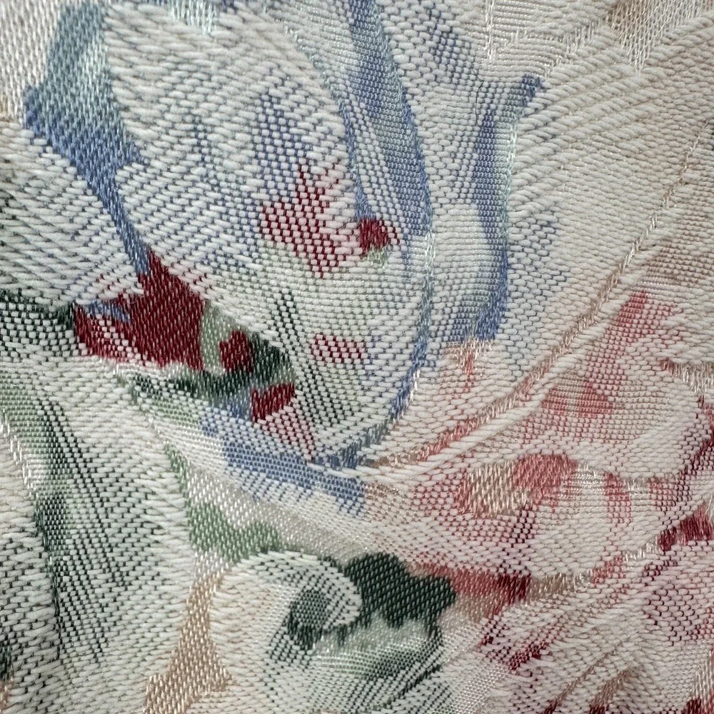EUC Cloth Floral Oblong Tablecloth 100